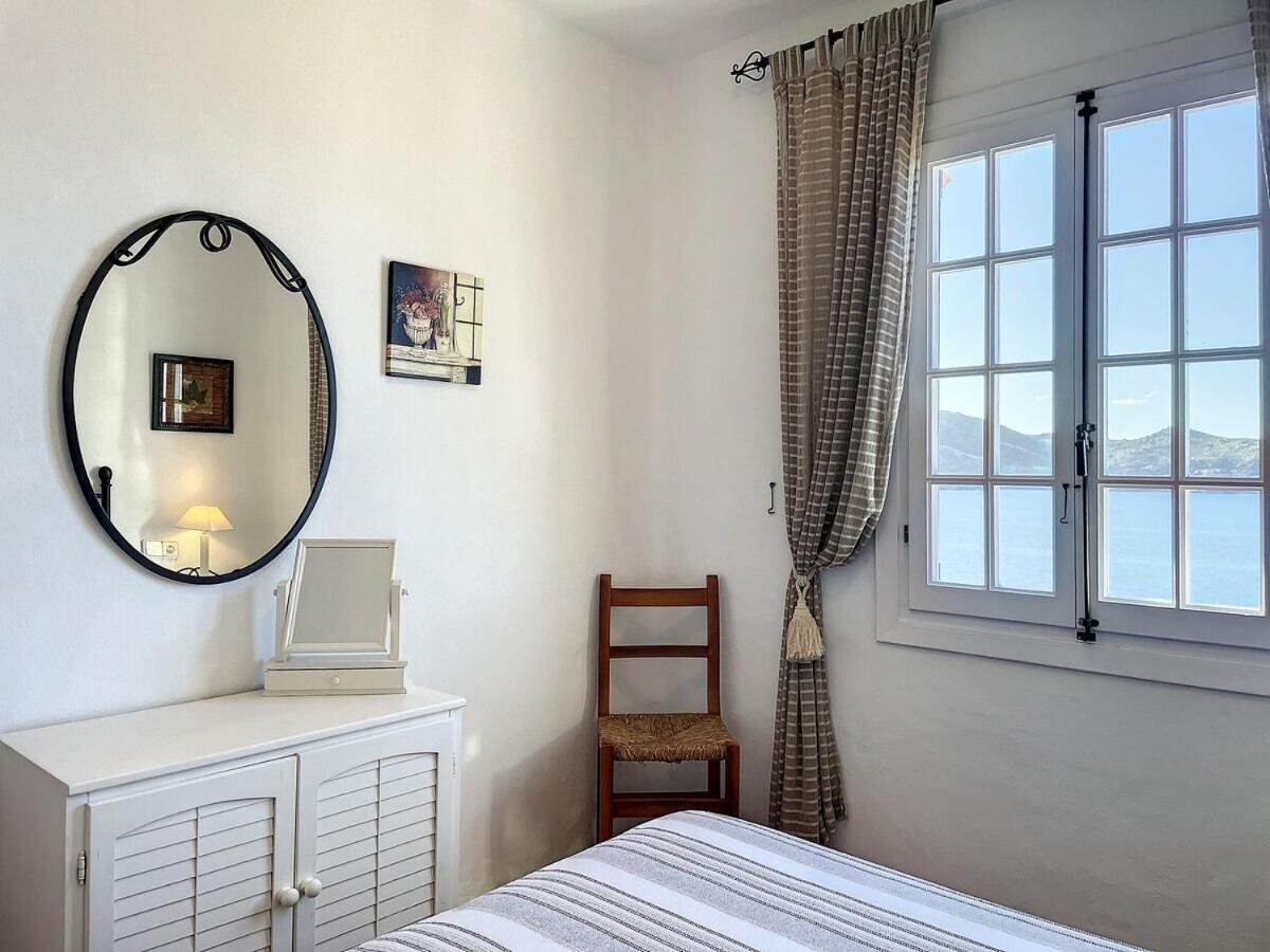 P98 - Bonito Apartamento Sobre El Mar Форнельс Екстер'єр фото