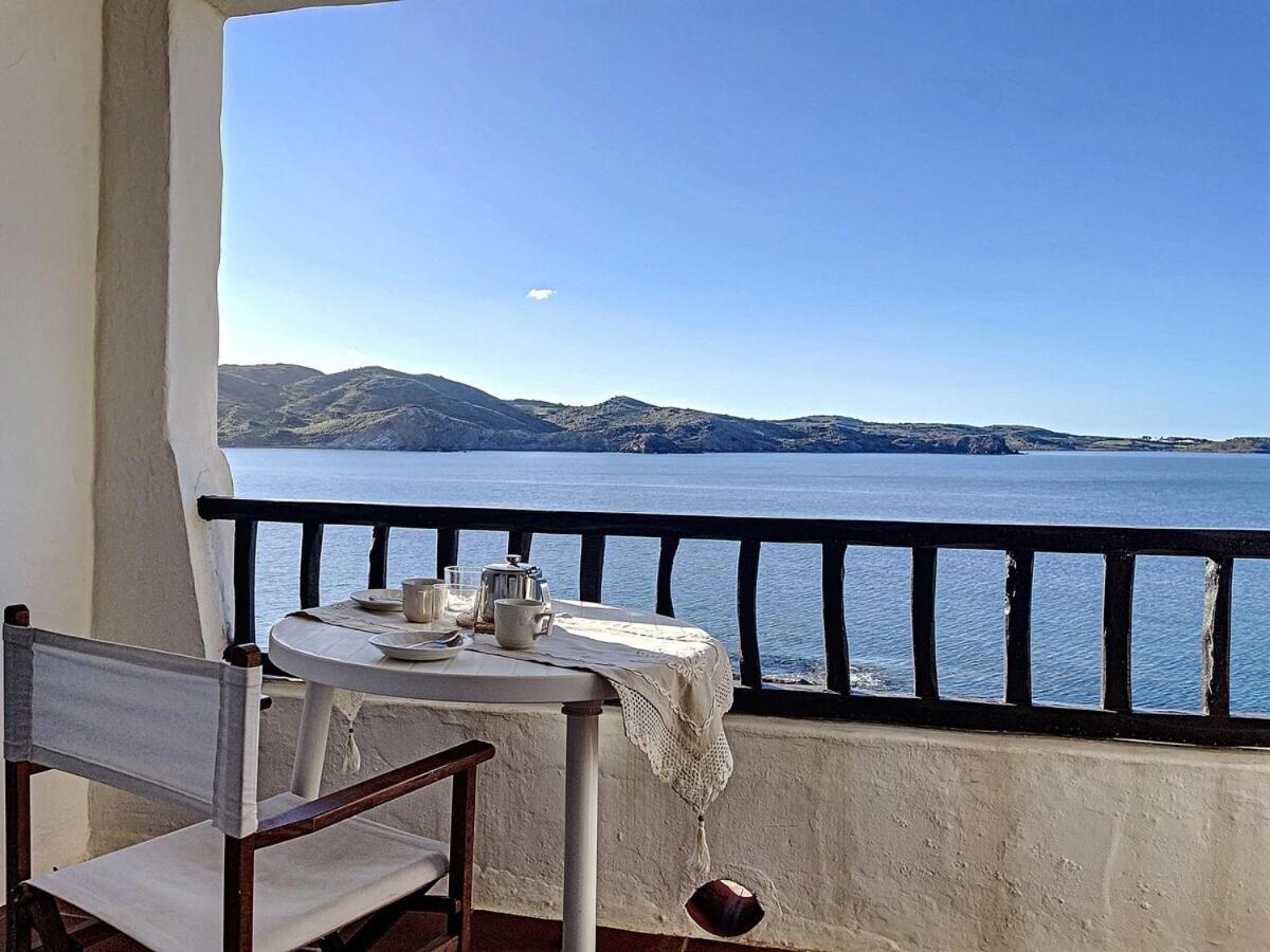 P98 - Bonito Apartamento Sobre El Mar Форнельс Екстер'єр фото